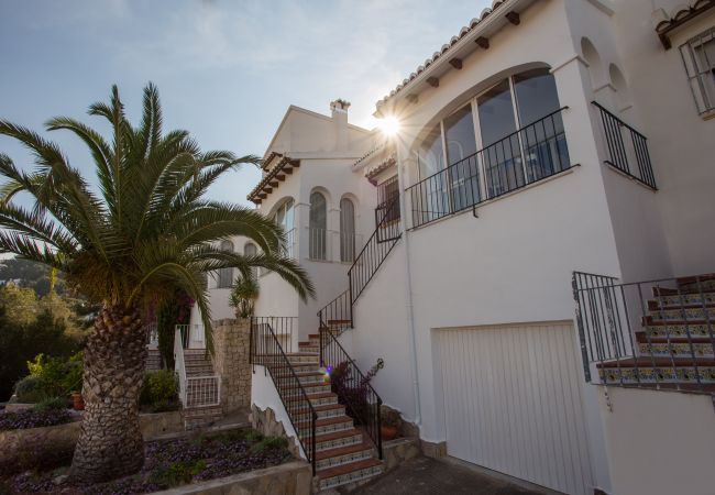 Casa adosada en Moraira - Villa en Moraira con chimenea y free Wifi Casa adosada en Moraira - Villa en Moraira con chimenea y free Wifi