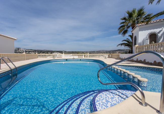 Casa adosada en Moraira - Villa en Moraira con chimenea y free Wifi Casa adosada en Moraira - Villa en Moraira con chimenea y free Wifi
