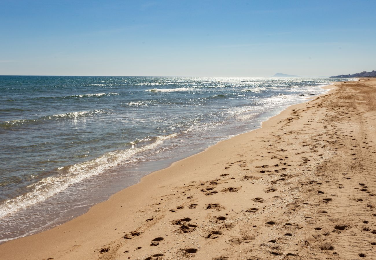 Apartamento en Sueca - Apartamento frente al mar 30min Valencia