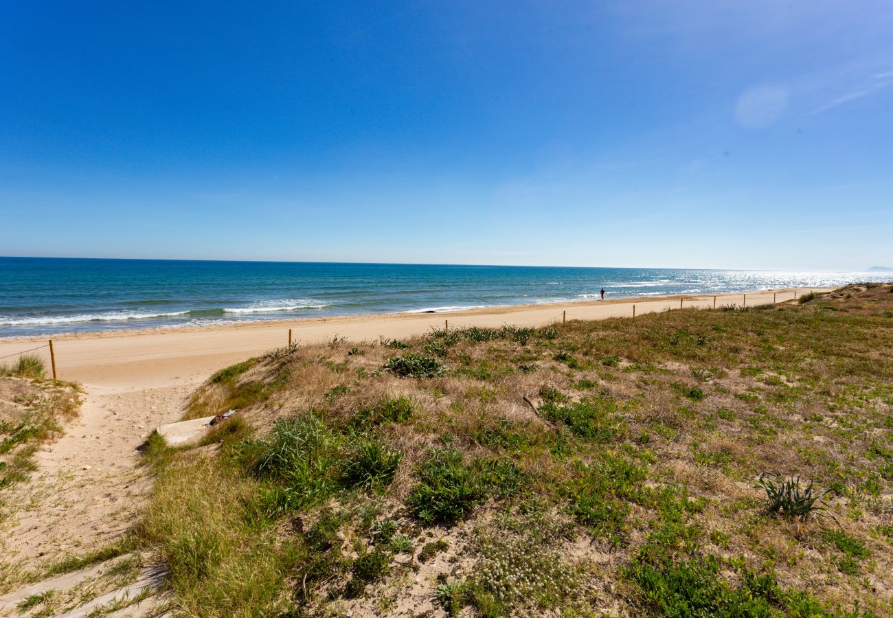 Apartamento en Sueca - Apartamento frente al mar 30min Valencia
