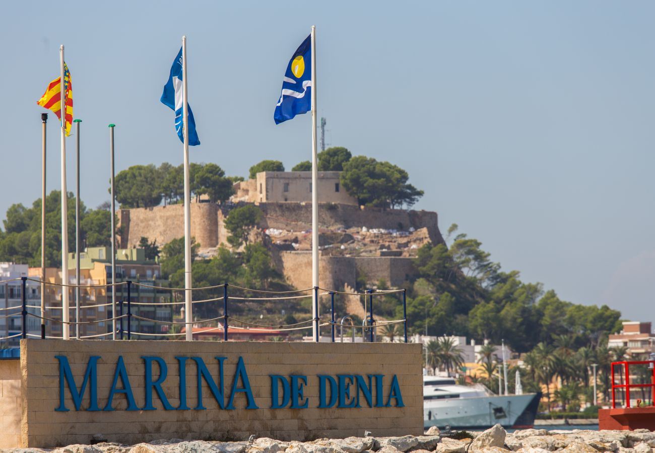 Apartment in Denia - Denia apartment Marina