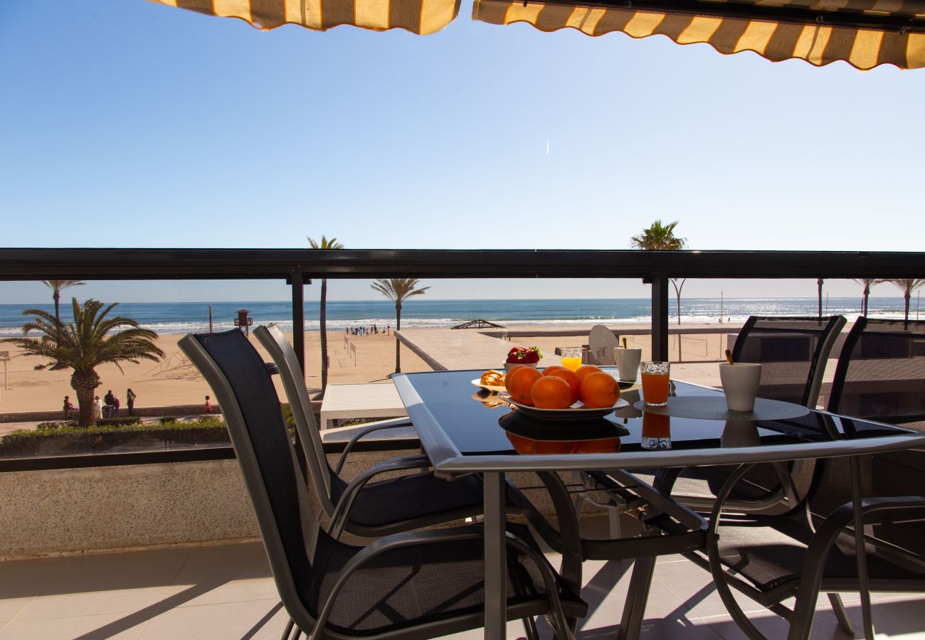Apartment in Cullera - Beachfront apartment Cullera Espacio MJ