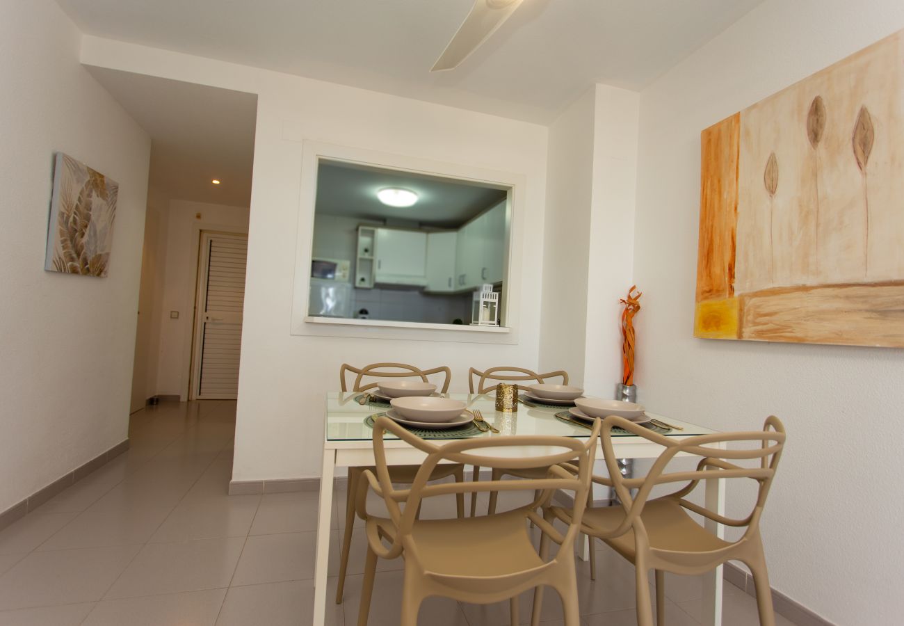Apartment in Cullera - Beachfront apartment Cullera Espacio MJ